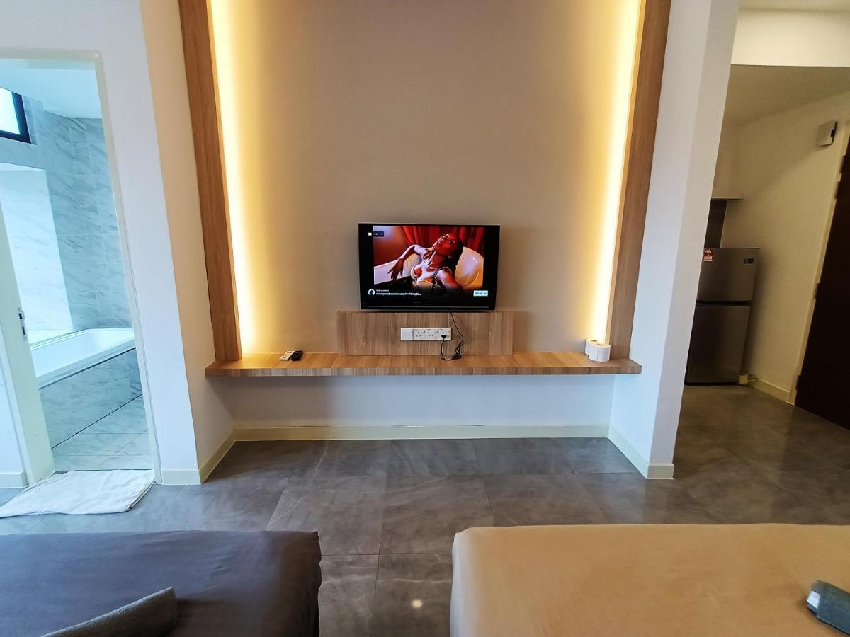 Imperio Standard By Jeffery Lam Management Apartment *